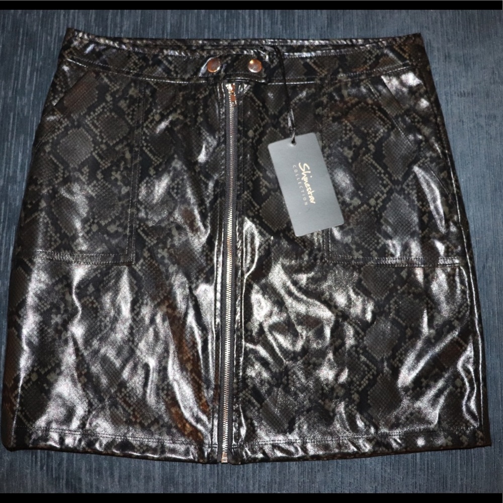 This Is a cute printed skirt!